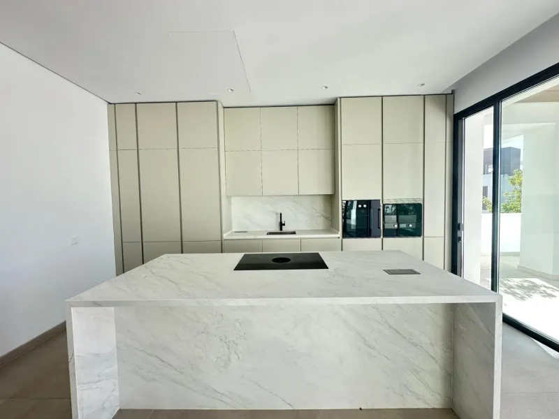 Contemporary 4 bedroom mediterranean villa in La Fuente, Marbella town