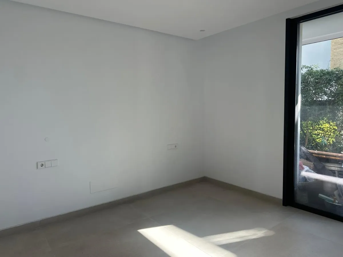 Contemporary 4 bedroom mediterranean villa in La Fuente, Marbella town