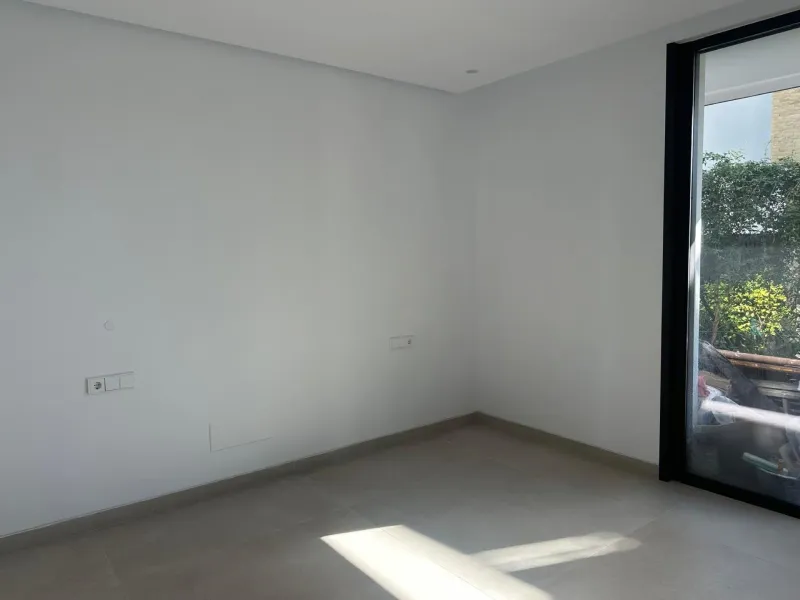 Contemporary 4 bedroom mediterranean villa in La Fuente, Marbella town