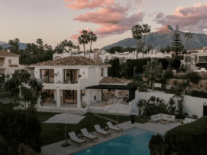 Modern Penthouse with exceptional views of the mediterranean cost near Nerja