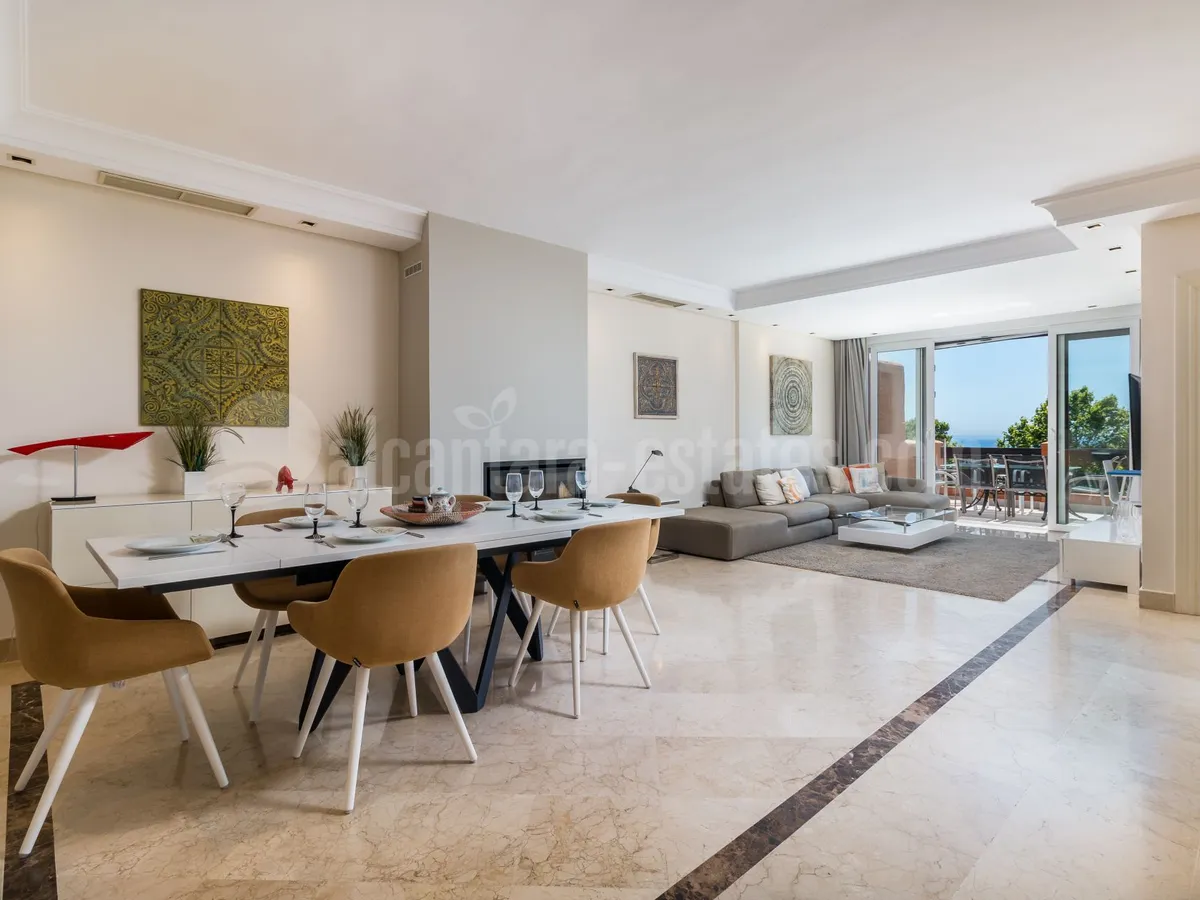 Duplex penthouse for sale in La Alzambra Puerto Banus