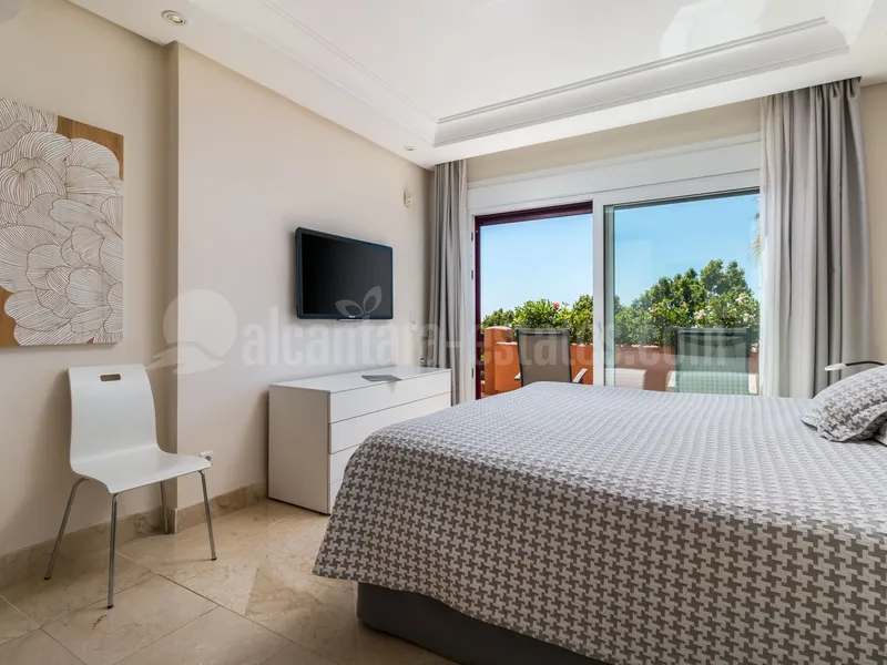 Duplex penthouse for sale in La Alzambra Puerto Banus