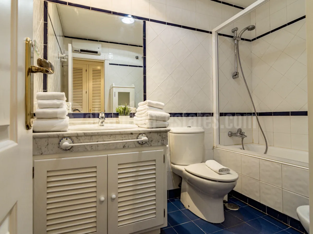 Apartment for sale in Las Adelfas, frontline San Pedro beach