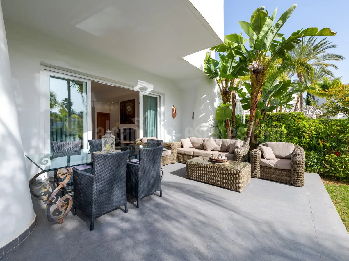 Large Beachside Townhouse For Sale in Villas de Costalita