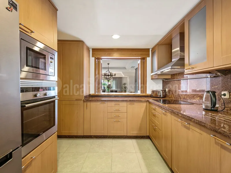 Large Beachside Townhouse For Sale in Villas de Costalita