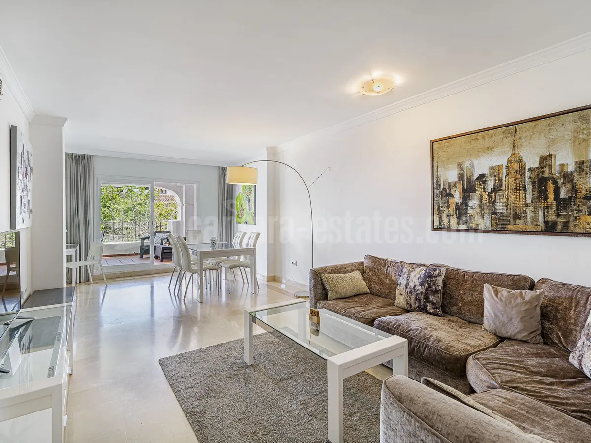 South facing apartment for sale in la Gavia, Nueva Alcantara, San Pedro Beach