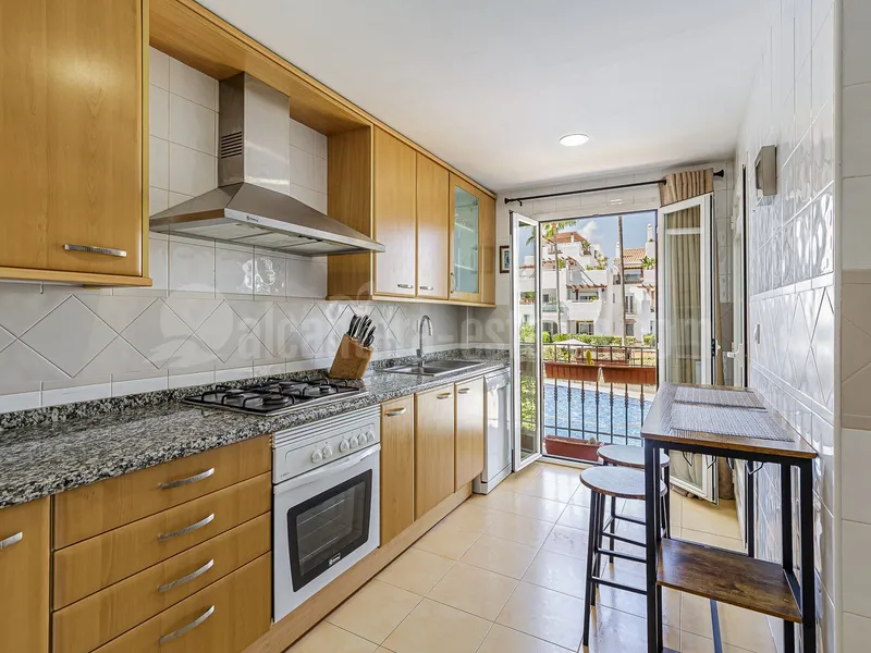 South facing apartment for sale in la Gavia, Nueva Alcantara, San Pedro Beach