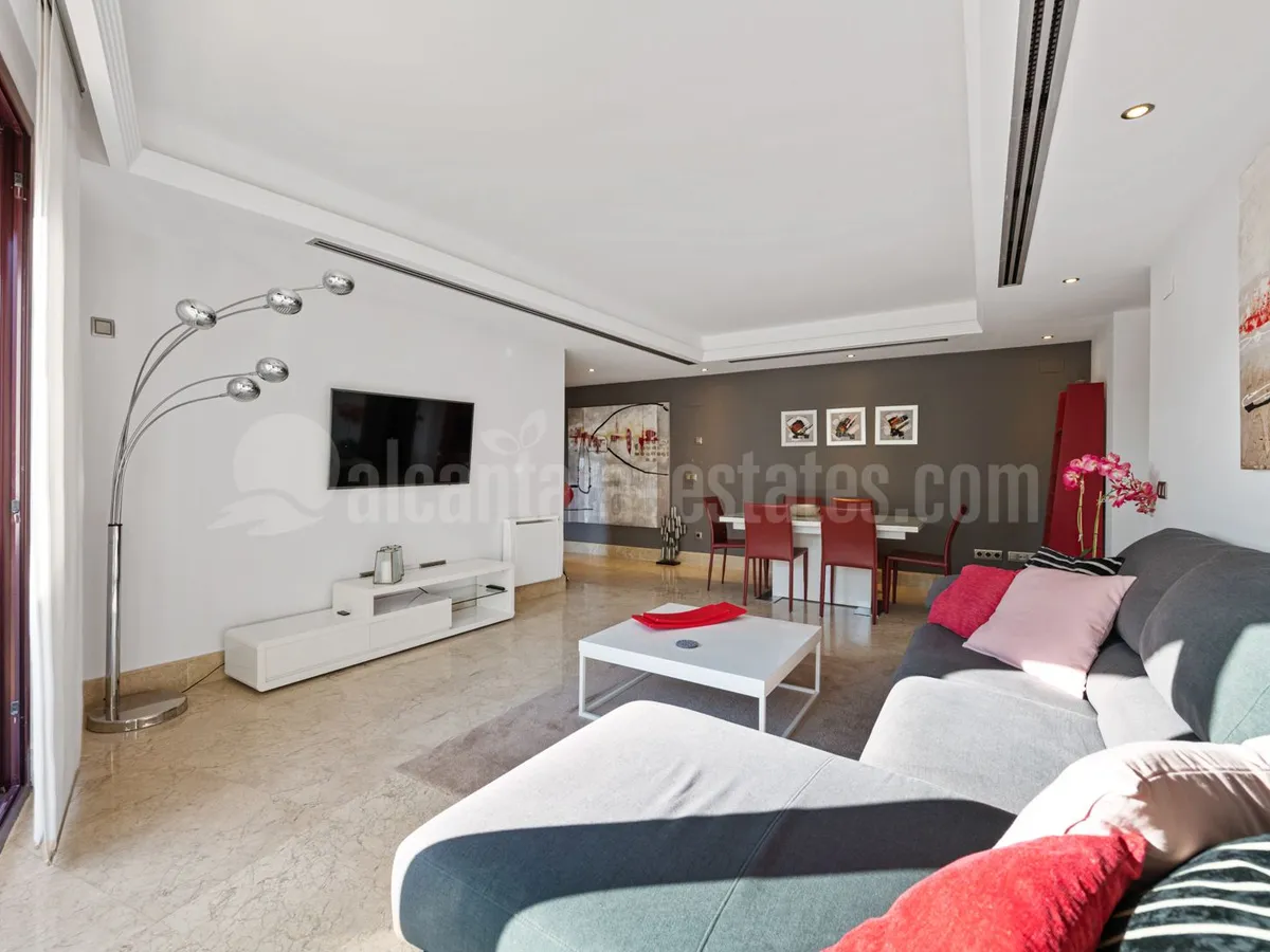 Penthouse for sale in Casablanca beach, frontline San Pedro Beach