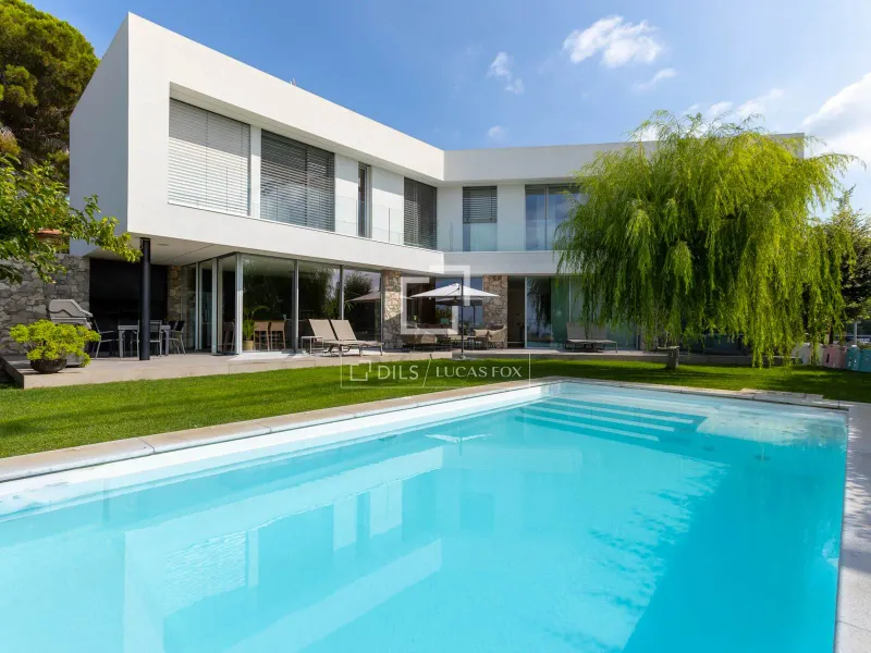 Excellent 6 Bedroom house / villa for sale in Teià, Barcelona