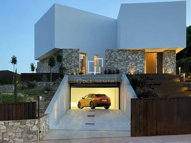 Excellent 6 Bedroom house / villa for sale in Teià, Barcelona