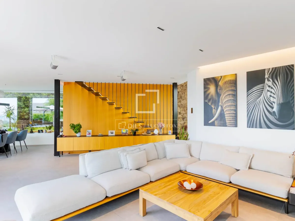 Excellent 6 Bedroom house / villa for sale in Teià, Barcelona