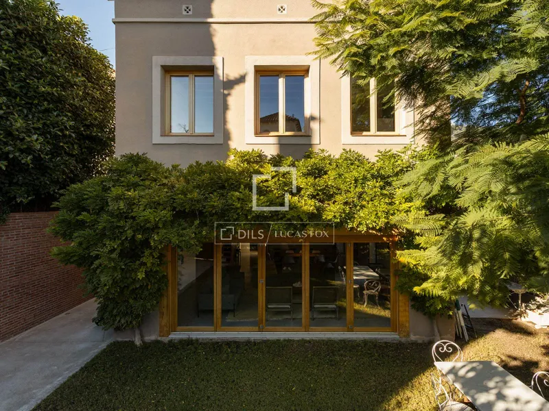 Excellent 4 Bedroom house / villa for sale in Sarrià, Barcelona