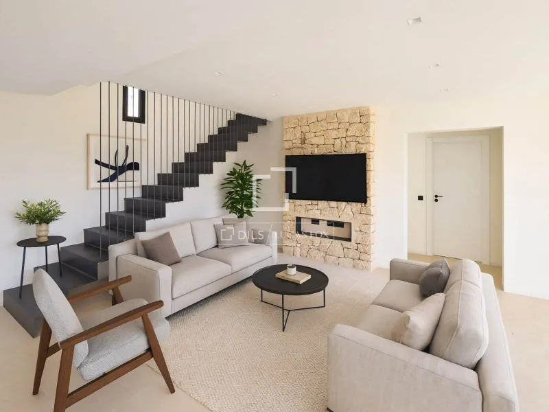 Excellent 3-bedroom house for sale in Cap Martinet, Ibiza