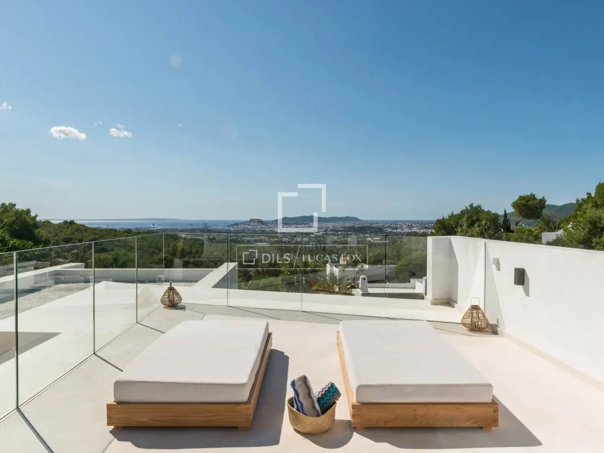 New build 4-bedroom house with 459 m² garden for sale in Ibiza Town
