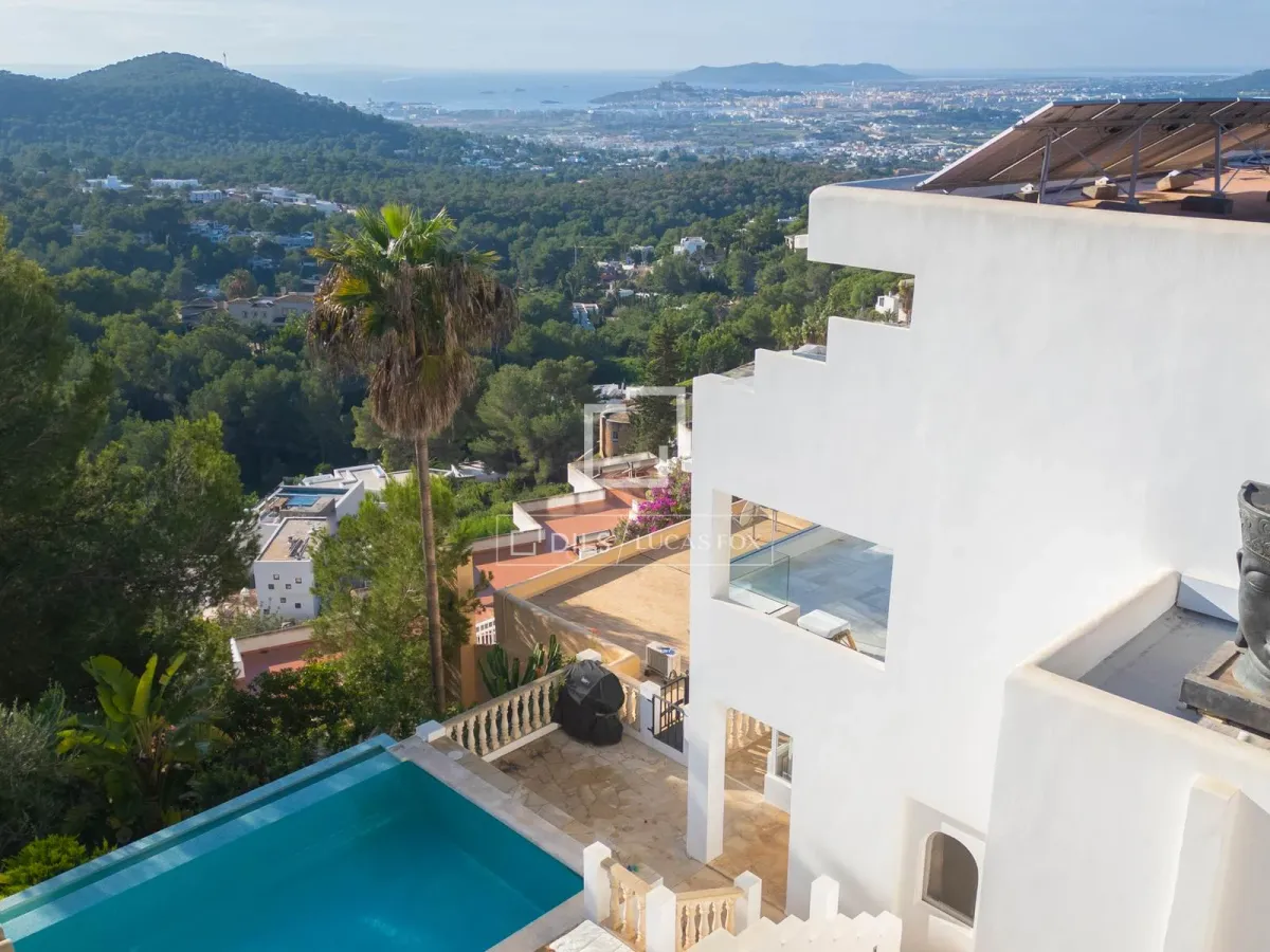 New build 4-bedroom house with 459 m² garden for sale in Ibiza Town