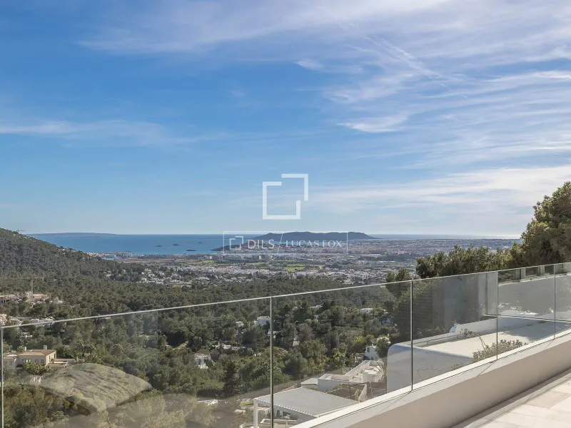 New build 4-bedroom house with 459 m² garden for sale in Ibiza Town