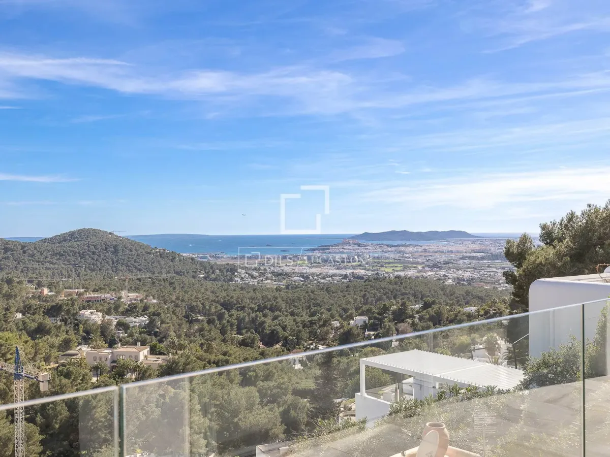 New build 4-bedroom house with 459 m² garden for sale in Ibiza Town