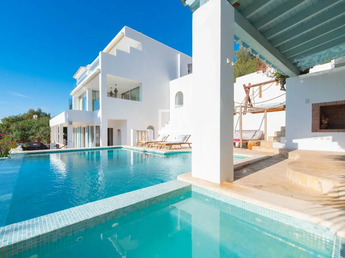 New build 4-bedroom house with 459 m² garden for sale in Ibiza Town
