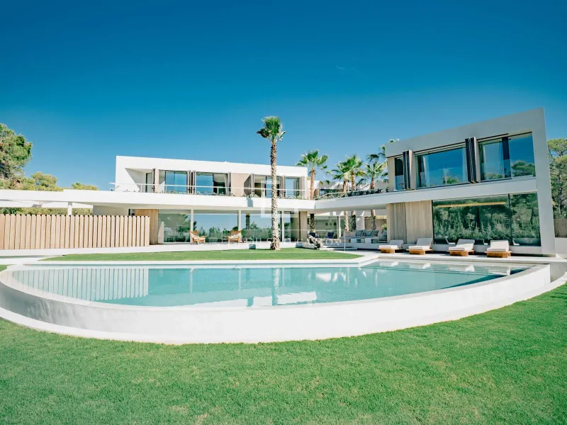 Luxurious villa for sale in Ibiza's Vista Alegre ready in Q1 2026
