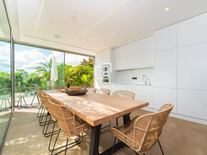 Luxury villa with breathtaking views and endless amenities for comfort and recreation