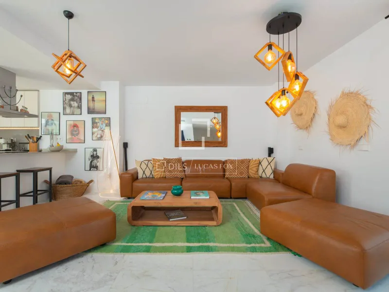 Excellent 2-bedroom penthouse for sale close to Ibiza Town