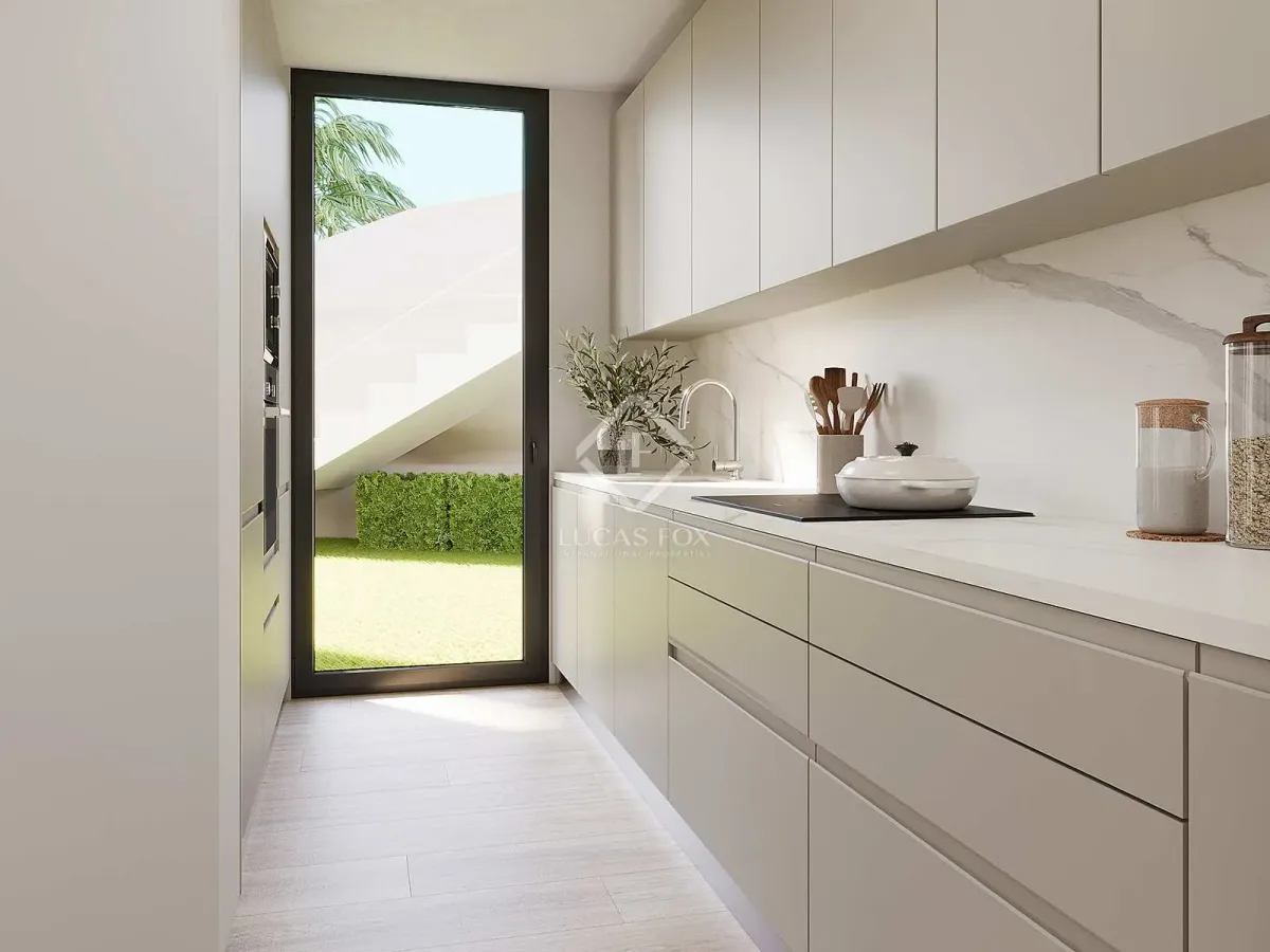 Excellent 8 Bedroom house / villa for sale in soho, Costa del Sol