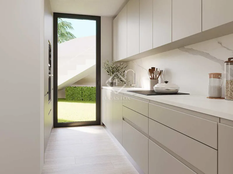 Excellent 8 Bedroom house / villa for sale in soho, Costa del Sol