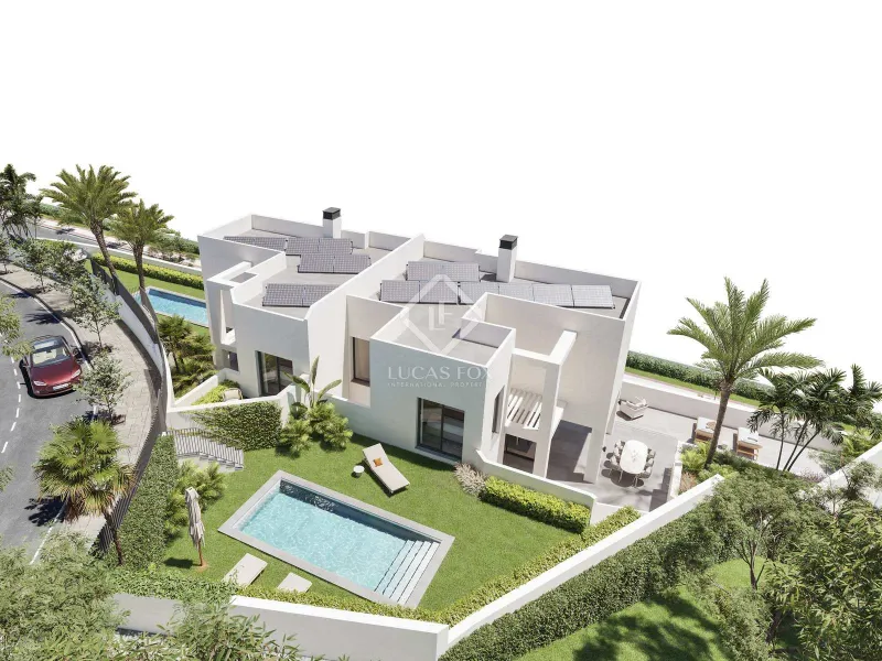 Excellent 8 Bedroom house / villa for sale in soho, Costa del Sol