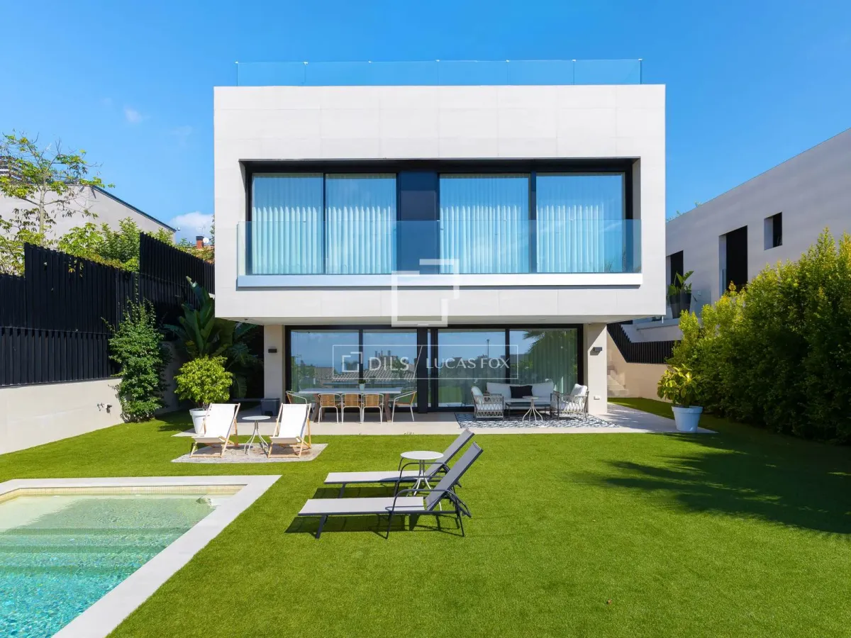 Excellent 6 Bedroom house / villa for sale in Teià, Barcelona