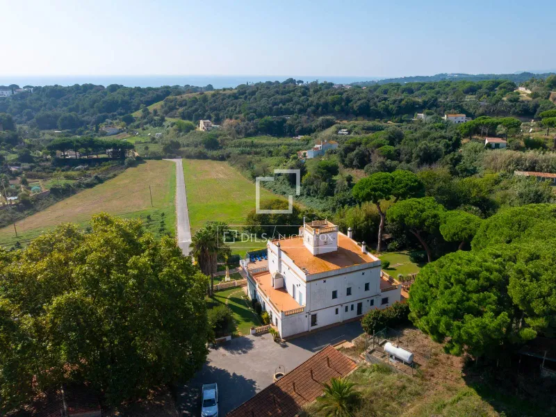 Elegant historic villa with expansive land and a tourist license in Arenys de Mar, Barcelona