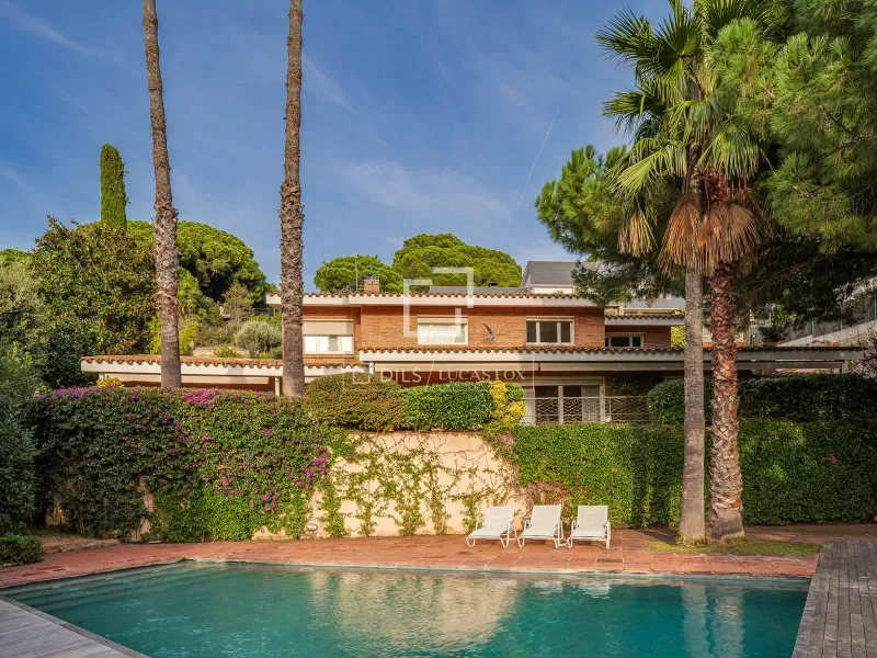 Excellent 5 Bedroom house / villa for sale in Premià de Dalt, Barcelona