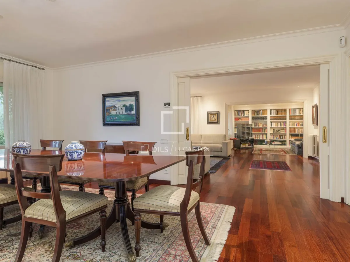 Excellent 5 Bedroom house / villa for sale in Premià de Dalt, Barcelona