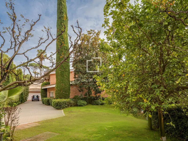 Excellent 5 Bedroom house / villa for sale in Premià de Dalt, Barcelona