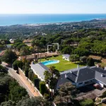9 Bedroom house / villa for sale in Sant Vicenç de Montalt, Barcelona 1