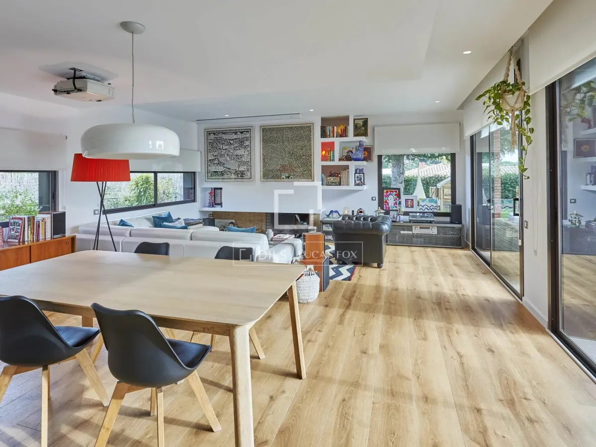 9 Bedroom house / villa for sale in Sant Vicenç de Montalt, Barcelona