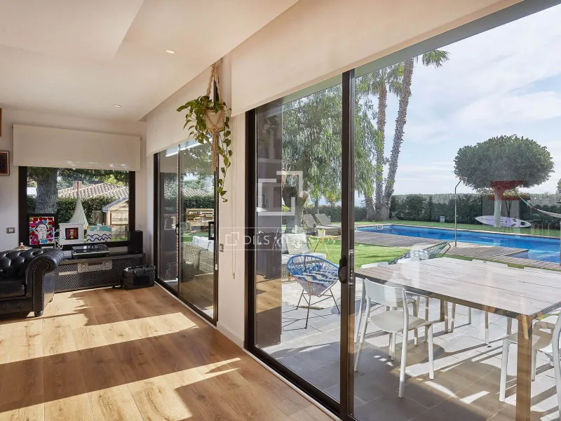 9 Bedroom house / villa for sale in Sant Vicenç de Montalt, Barcelona