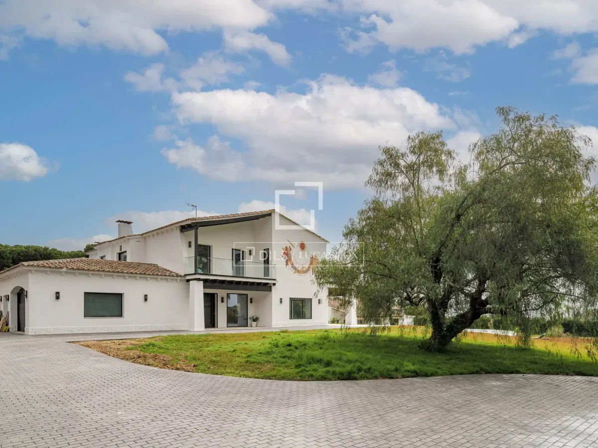 Unique property with 2 houses for sale in Sant Andreu de Llavaneres