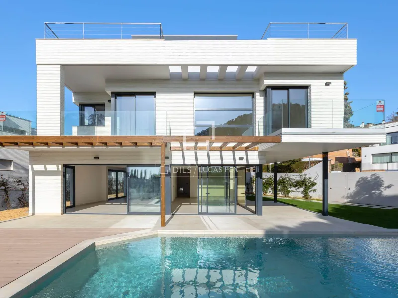 New build 4-Bedroom House for sale in Vilassar de Dalt, Barcelona