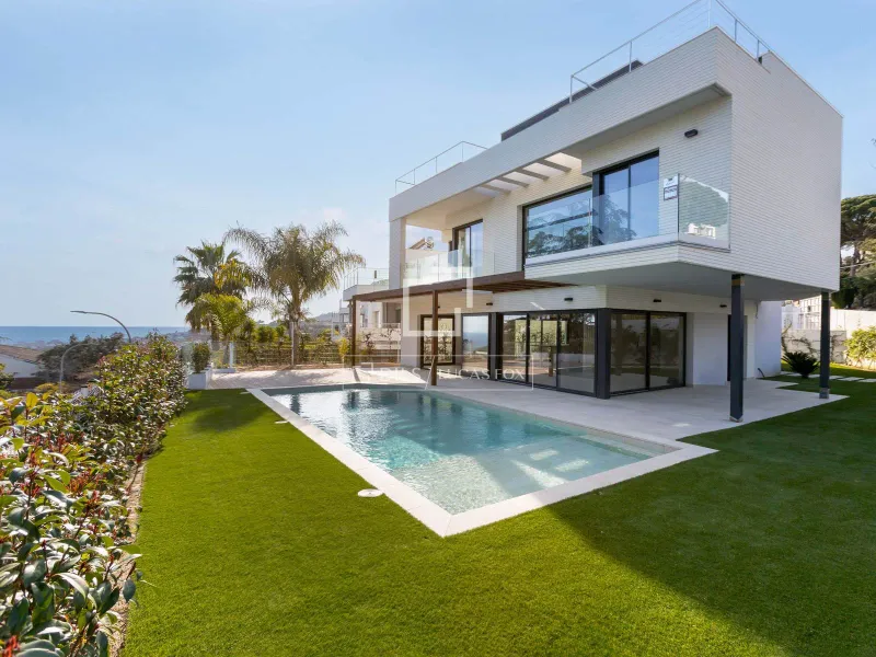 New build 4-Bedroom House for sale in Vilassar de Dalt, Barcelona