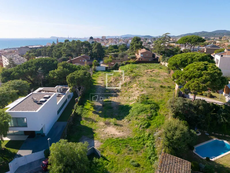 Plot for sale in Teià, Barcelona