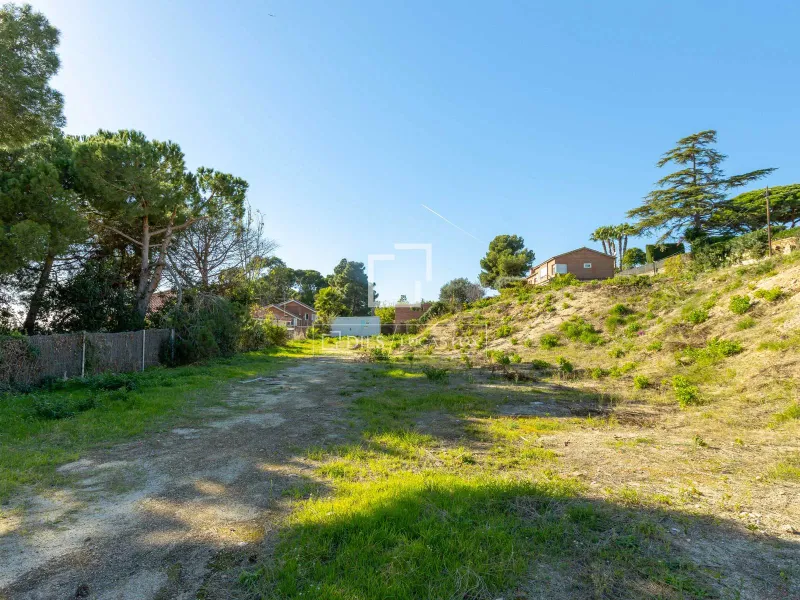 Plot for sale in Teià, Barcelona