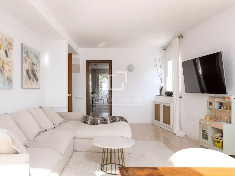 4 Bedroom house / villa for sale in Teià, Barcelona