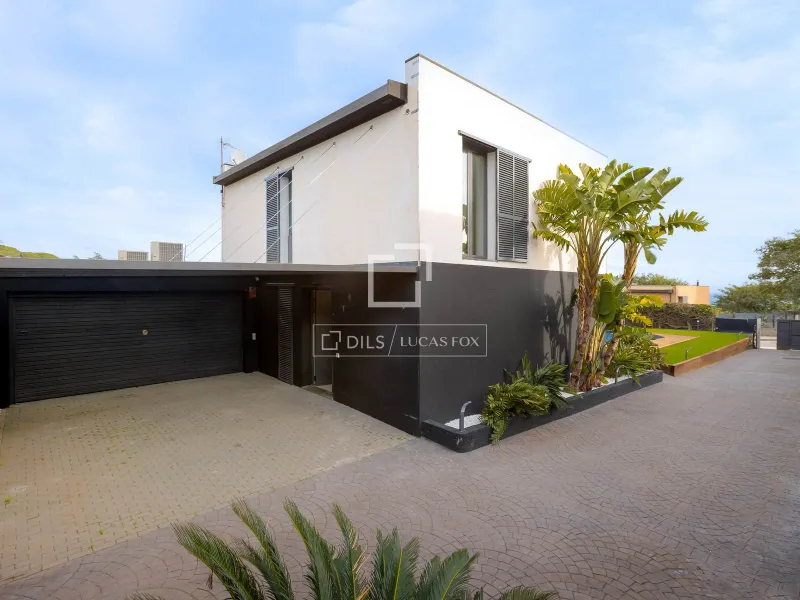 Excellent 5 Bedroom house / villa for sale in Sant Vicenç de Montalt, Barcelona