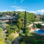 Elegant home for sale just a few minutes’ walk from the centre of La Roca del Vallès 1