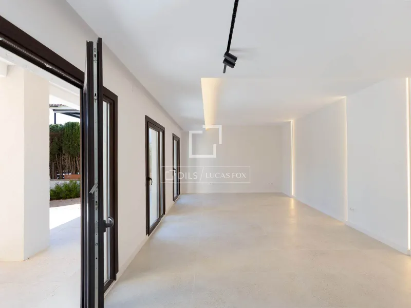 Excellent 6 Bedroom house / villa for sale in Montgat, Barcelona