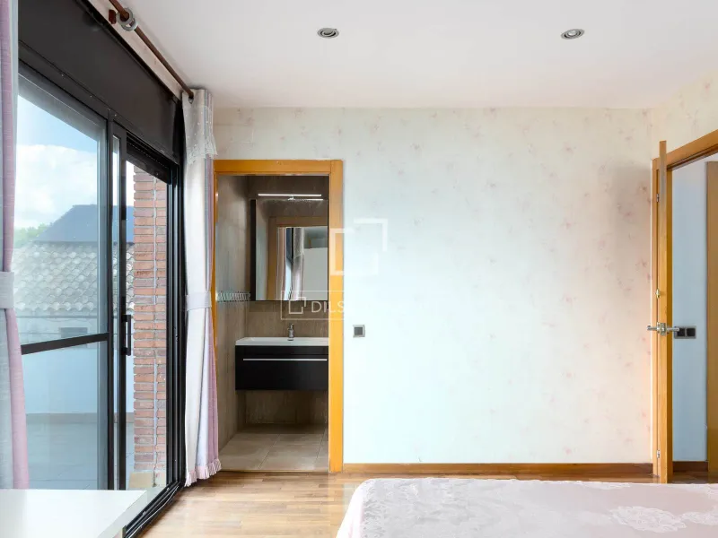 New build 4 Bedroom house / villa for sale in Vallromanes, Barcelona