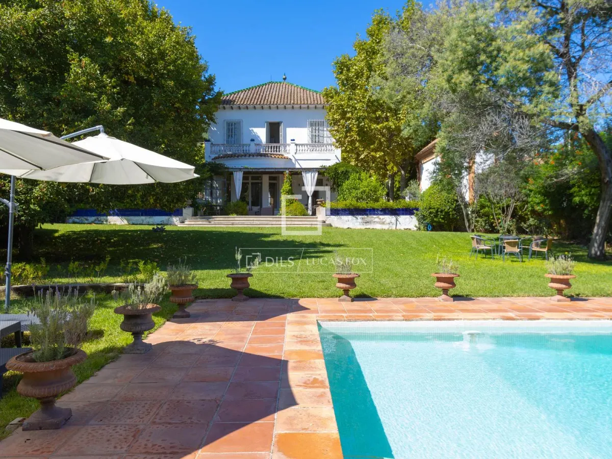 Excellent 5 Bedroom house / villa for sale in Argentona, Barcelona