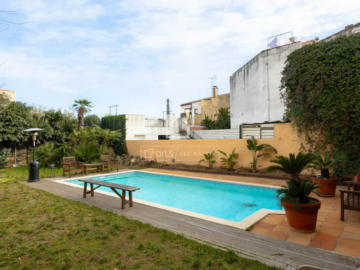 Excellent 5 Bedroom house / villa for sale in Argentona, Barcelona
