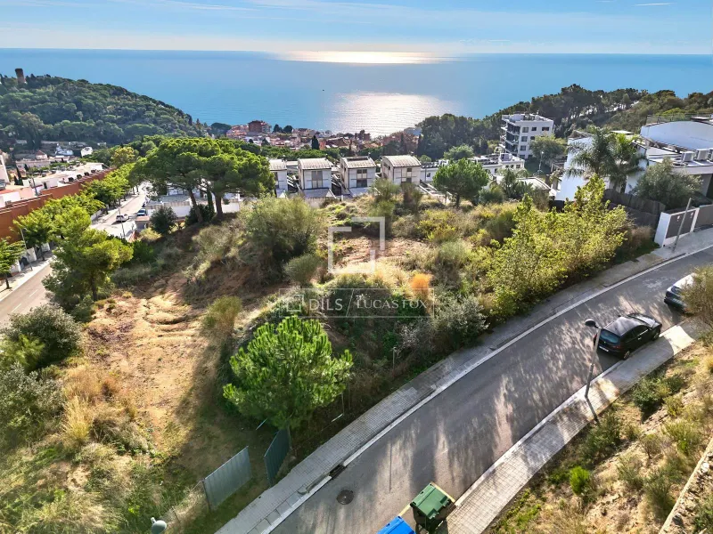 New build 4 Bedroom house / villa with 137m² garden for sale in Caldes d'Estrac