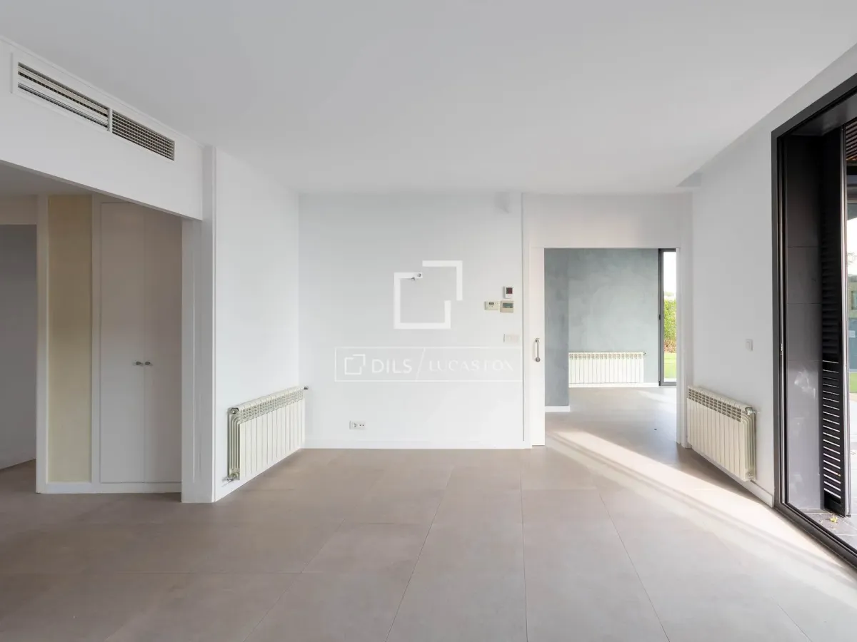 New build 4 Bedroom house / villa with 137m² garden for sale in Caldes d'Estrac